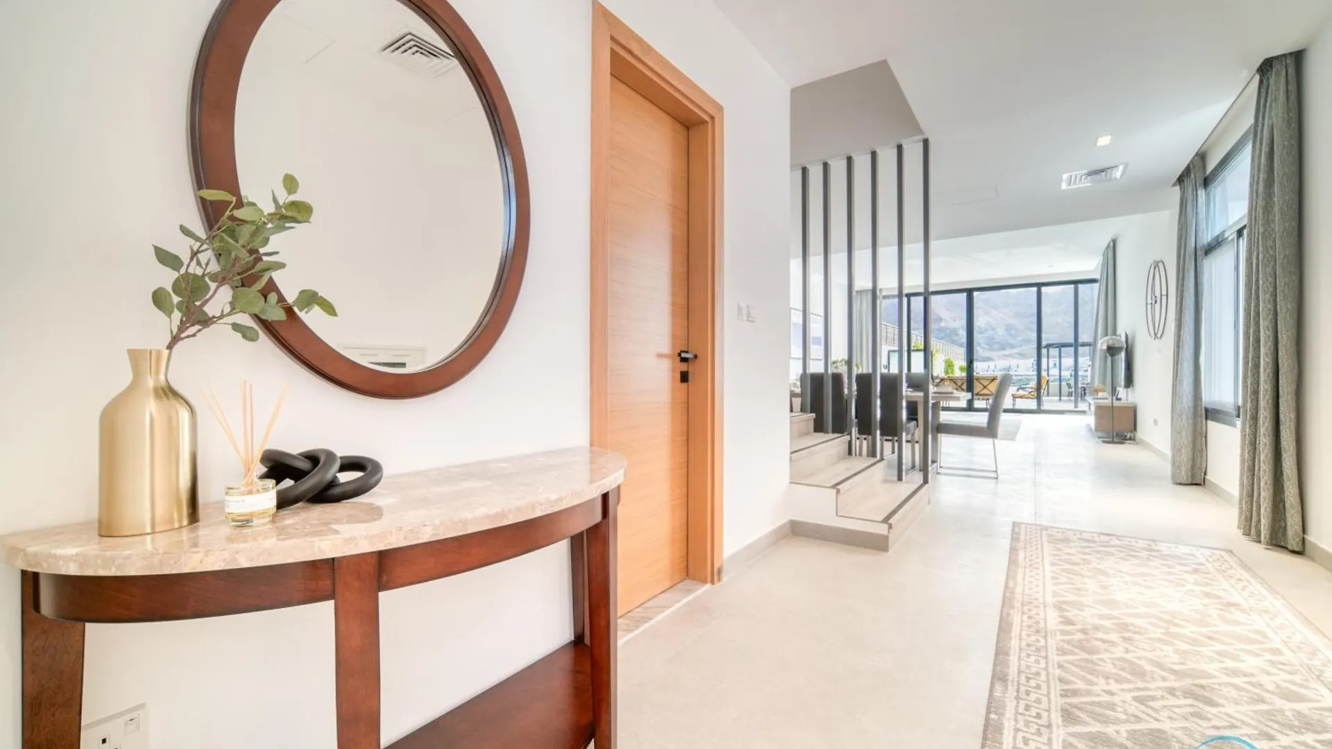 Exclusive Deal! Luxury 4Br Villa On Al Dana Island By Deluxe Holiday Homes Fudżajra
