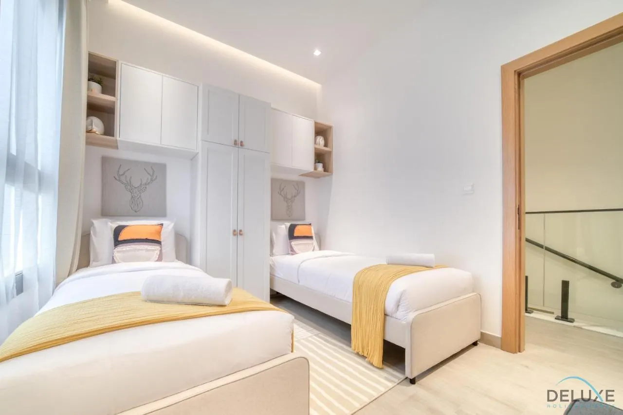 Apartment Exclusive Deal! Luxury 4Br Villa On Al Dana Island By Deluxe Holiday Homes Fujairah