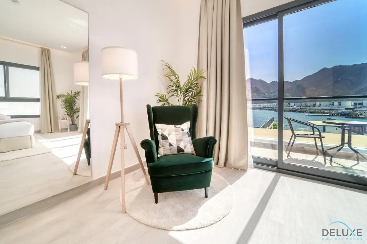 Apartment Exclusive Deal! Luxury 4Br Villa On Al Dana Island By Deluxe Holiday Homes Fujairah