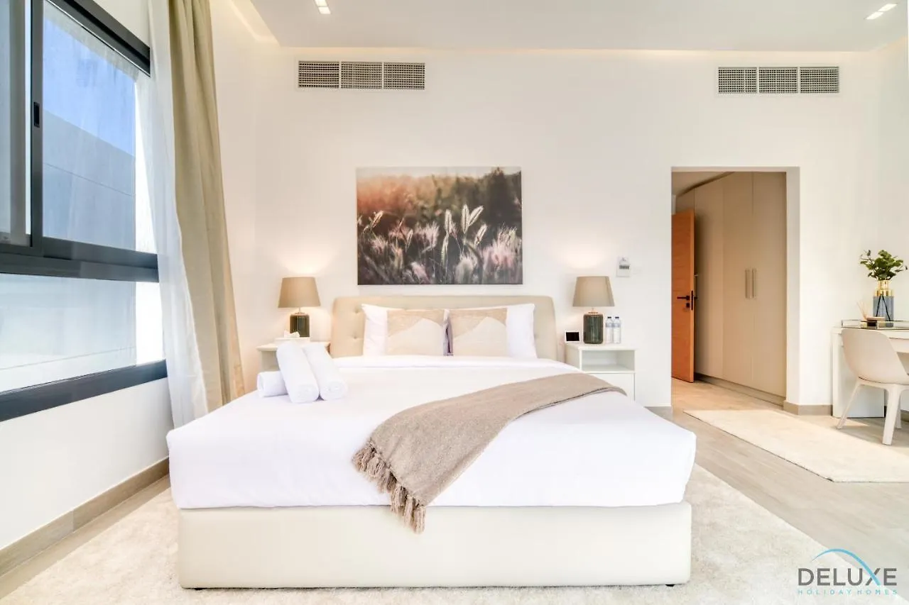 Exclusive Deal! Luxury 4Br Villa On Al Dana Island By Deluxe Holiday Homes Fujairah United Arab Emirates