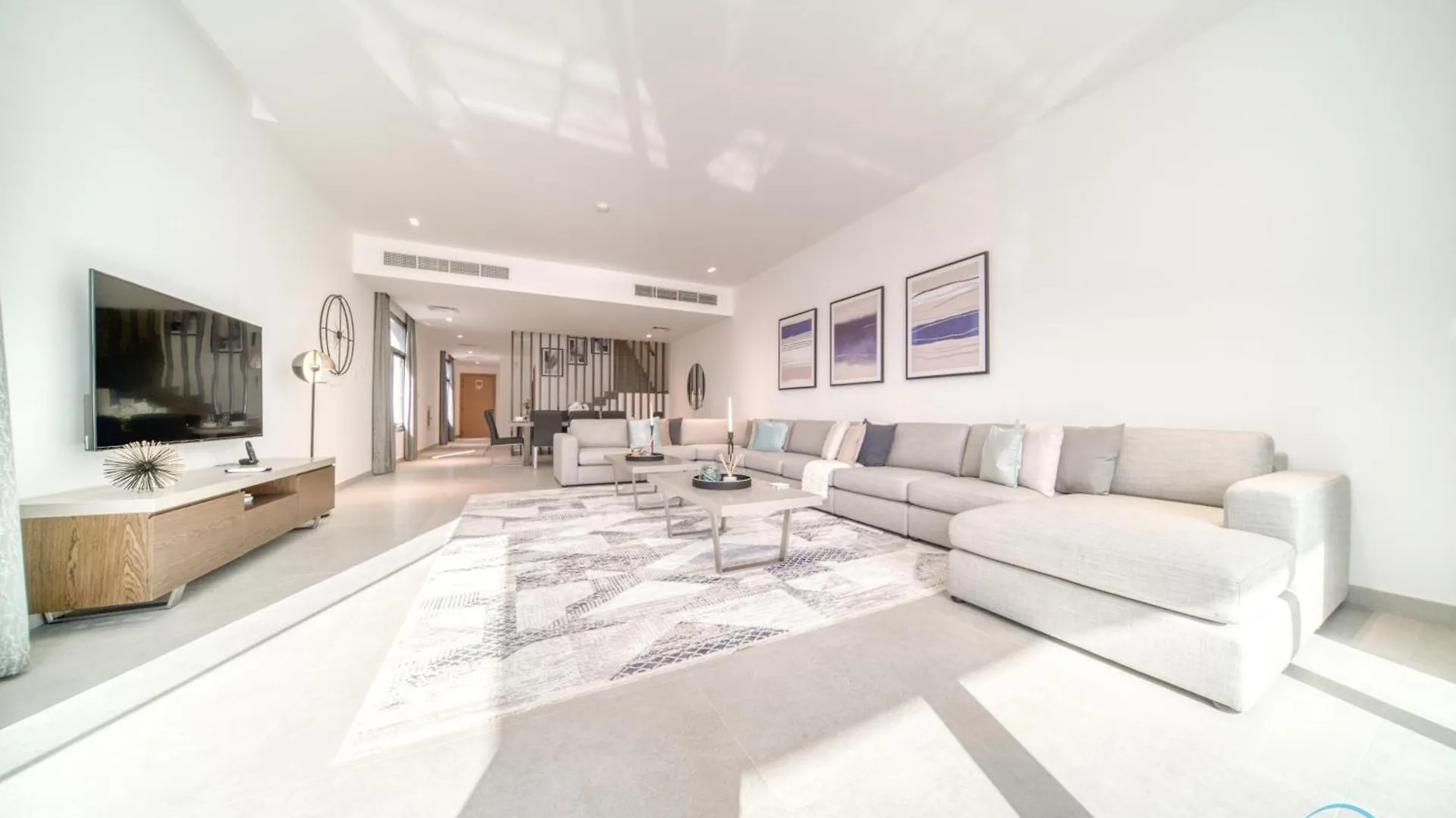 Exclusive Deal! Luxury 4Br Villa On Al Dana Island By Deluxe Holiday Homes Fujairah