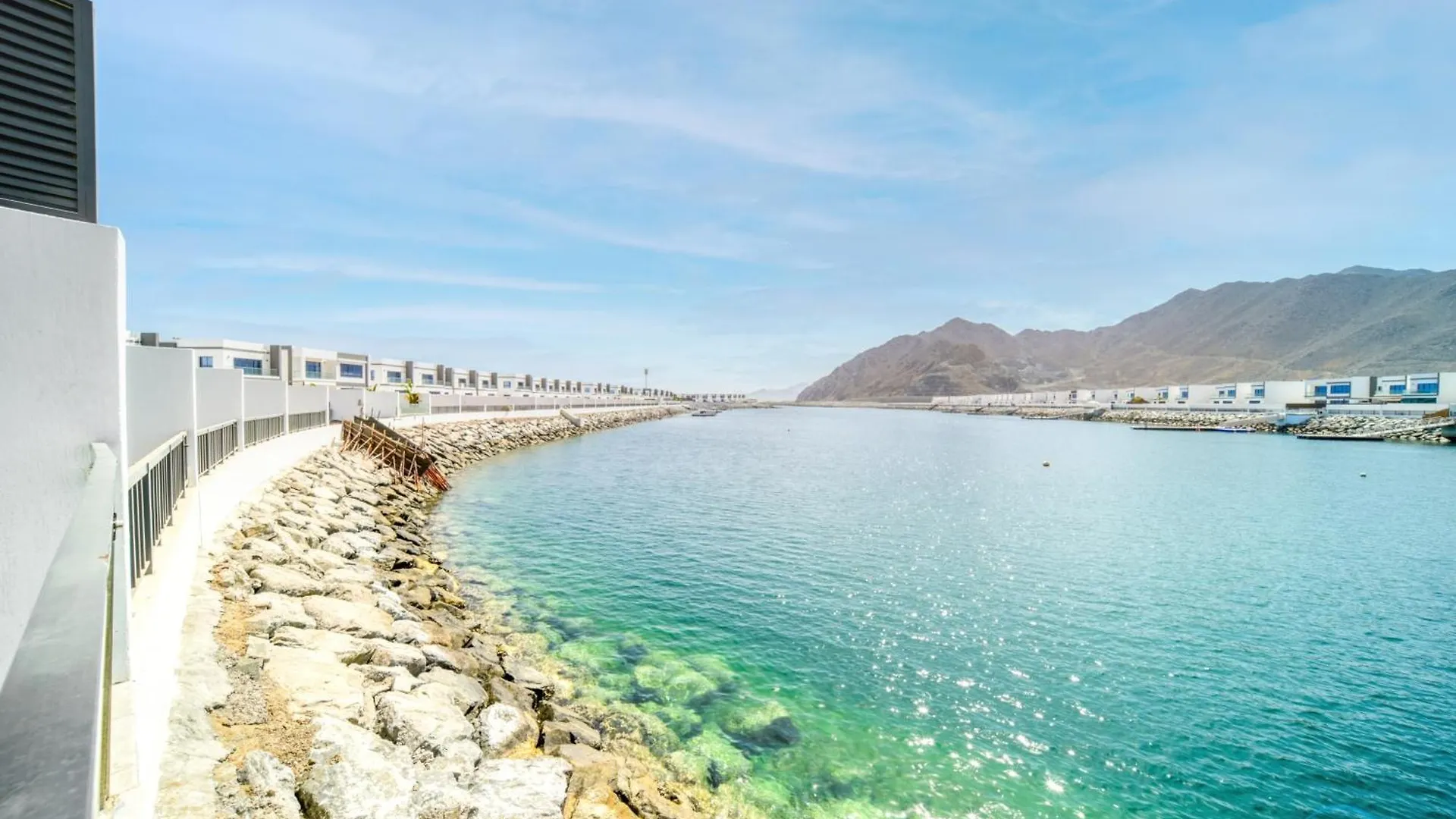 Exclusive Deal! Luxury 4Br Villa On Al Dana Island By Deluxe Holiday Homes Fujairah 0*,  United Arab Emirates